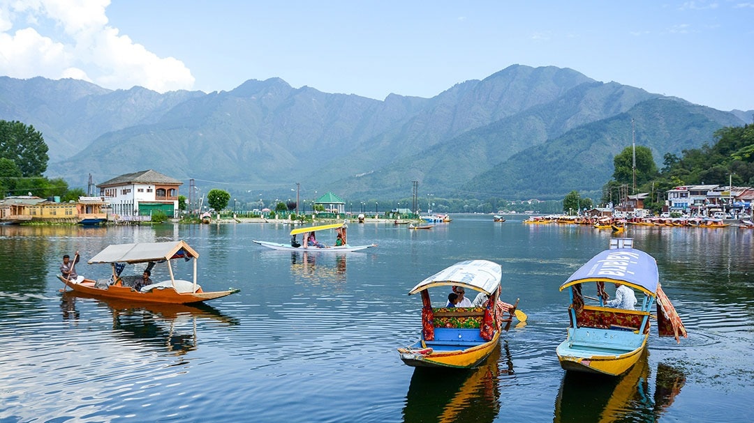 Kashmir: The Hidden Gem Before the Crowds Arrive