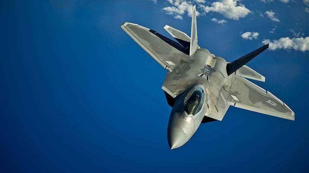 How Much Fuel Does The F-22 Raptor Really Carry? The Numbers Explained