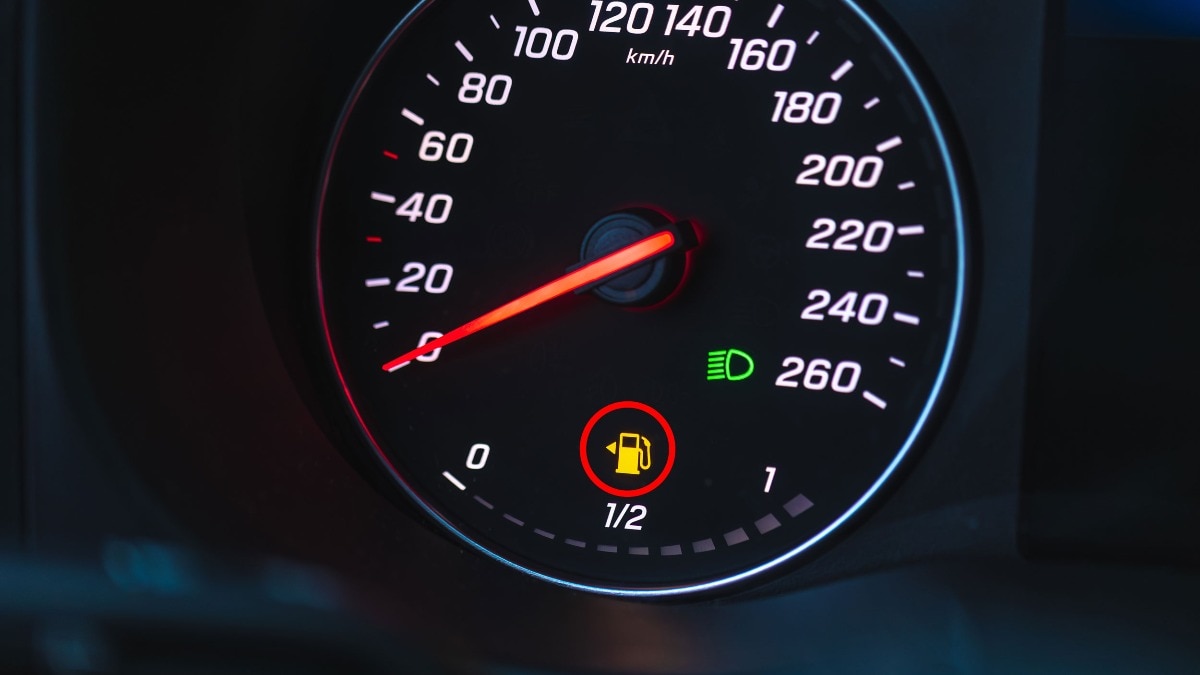 Did You Know? Why Fuel Tank Arrows Exist On Your Dashboard