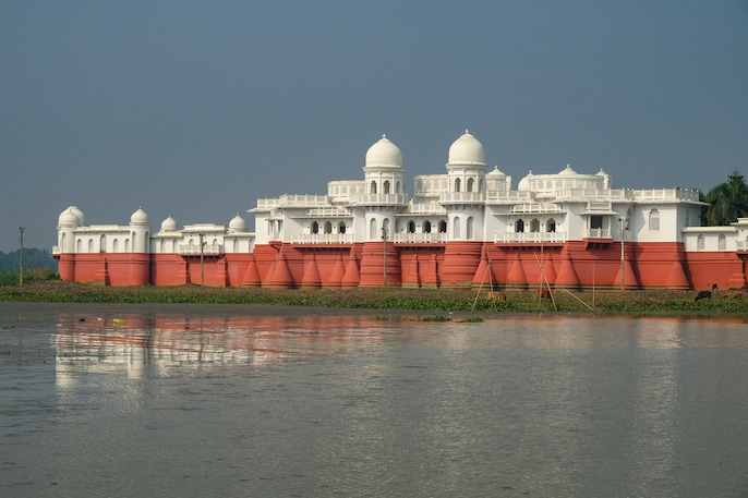 Neermahal, Tripura — India's Largest Eastern Water Palace Neermahal, Tripura — India's Largest Eastern Water Palace