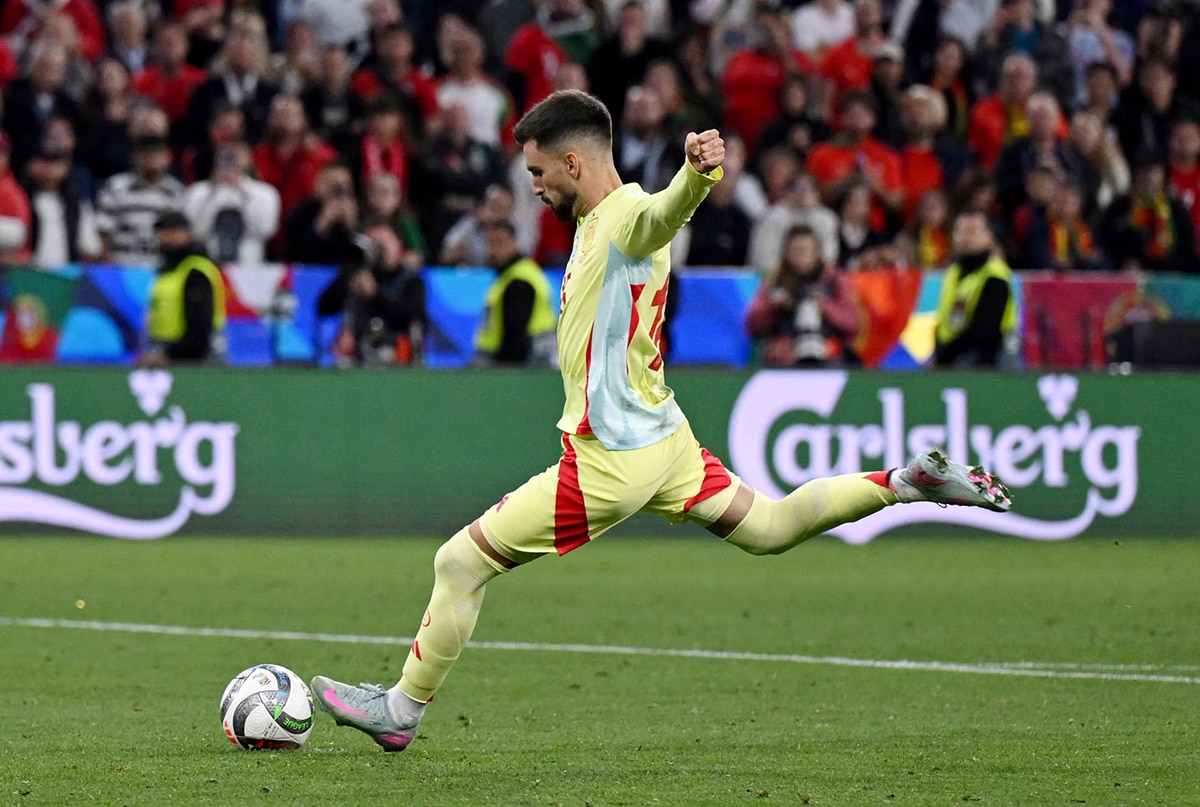  Álex Baena — ₹48 crore approx. ($5 million)