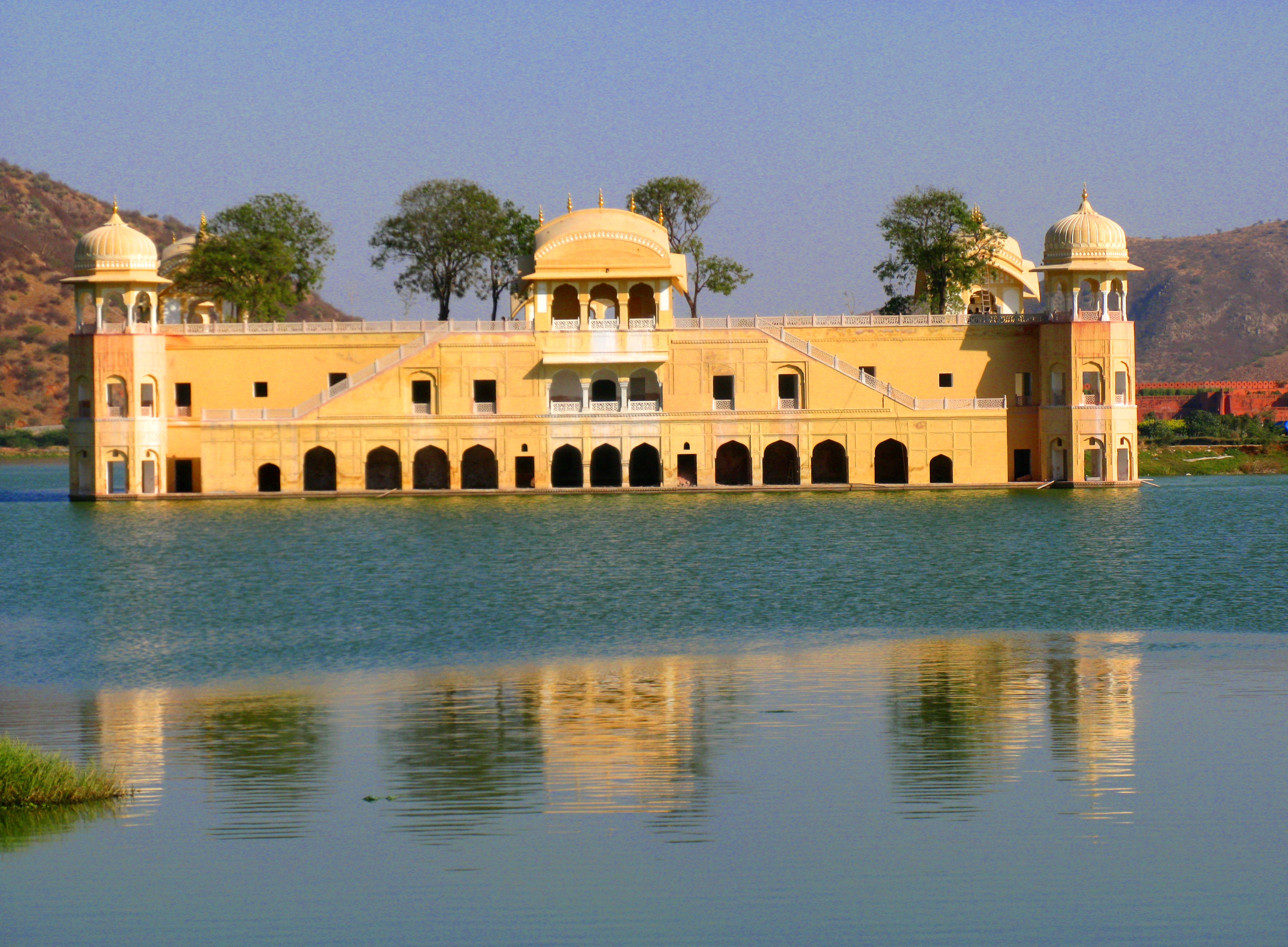Royal Residences Built On Water