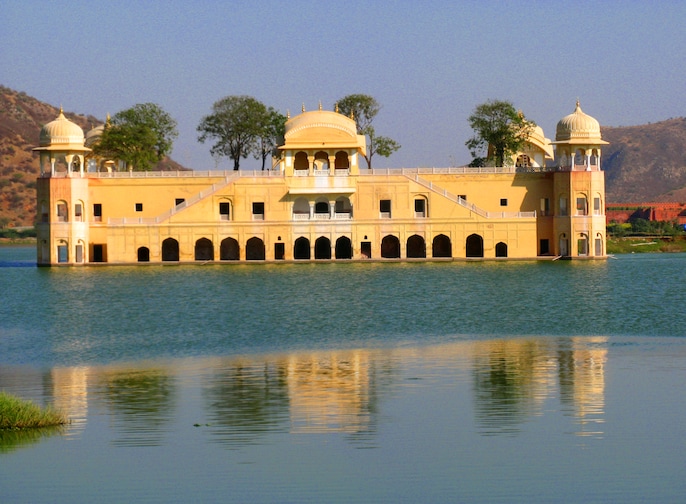 Royal Residences Built On Water Royal Residences Built On Water