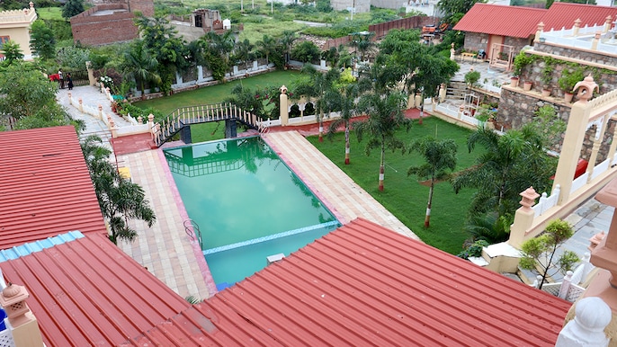 Regal Retreats Regal Retreats
