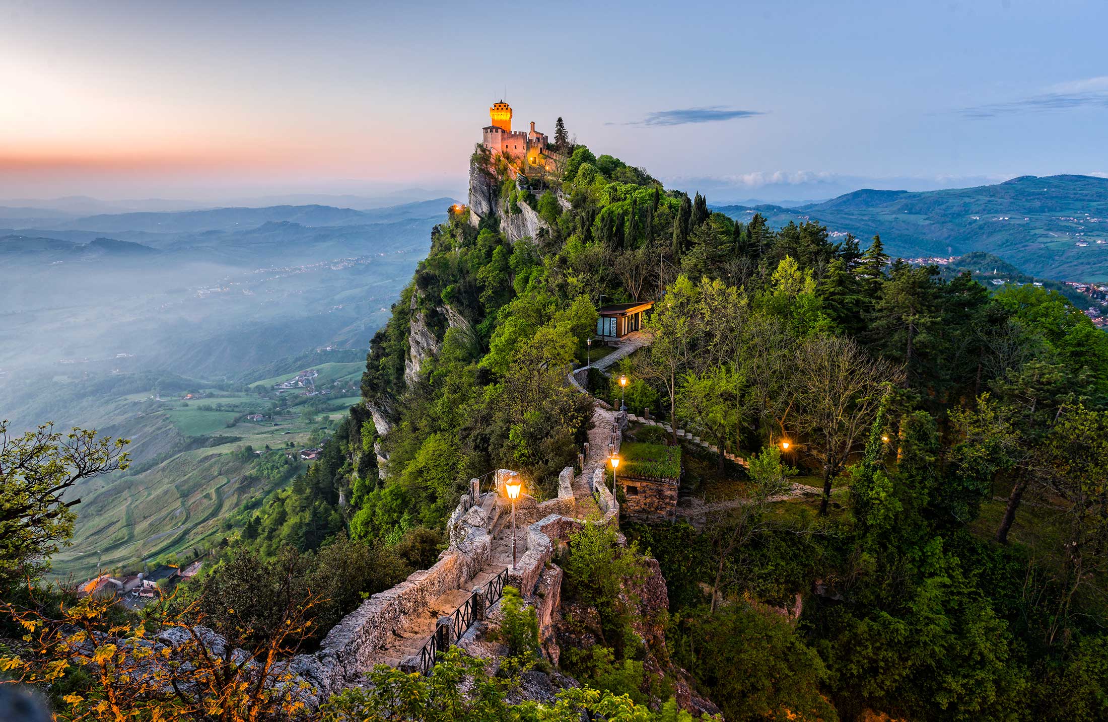 San Marino — World's Oldest Republic, No Airport