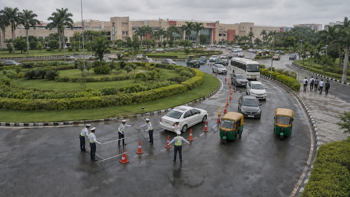 Diversions Activated If Congestion Builds Diversions Activated If Congestion Builds