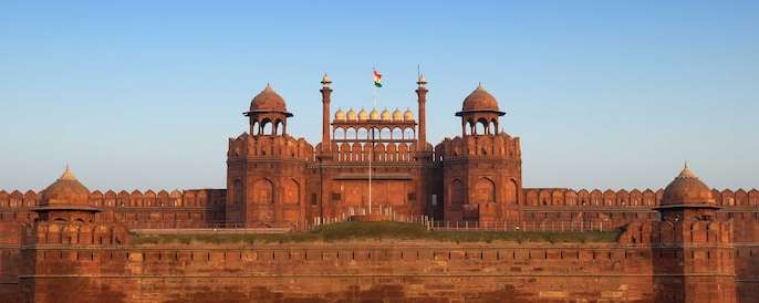 Three Metro stations serve the Red Fort area Three Metro stations serve the Red Fort area