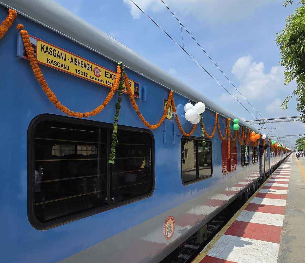 LHB coaches and two seating classes