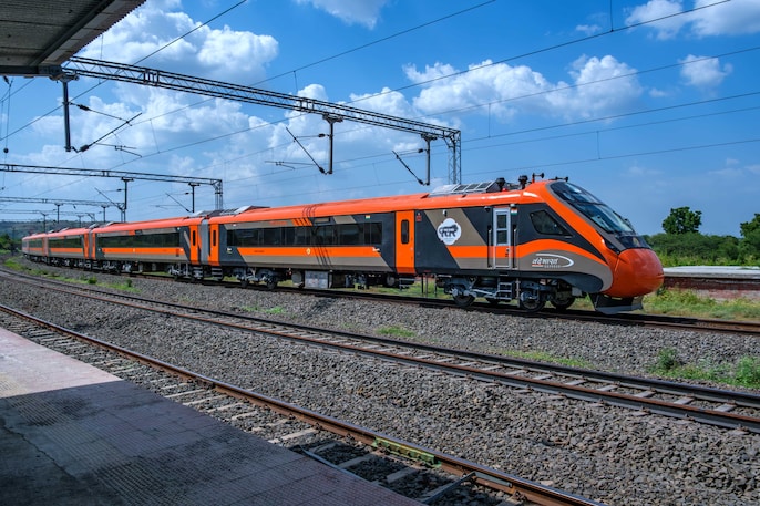 Train Currently Stationed At Pandavapura Train Currently Stationed At Pandavapura