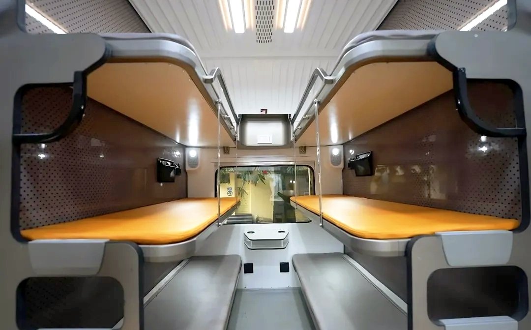 Luxury Tracks