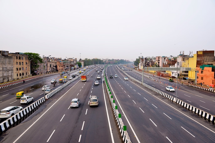 Ten more national-highway sites still need clearance Ten more national-highway sites still need clearance