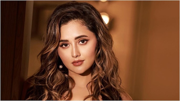 Rashami Desai: she reached the Bigg Boss 13 top four and later returned in season 15 Rashami Desai: she reached the Bigg Boss 13 top four and later returned in season 15