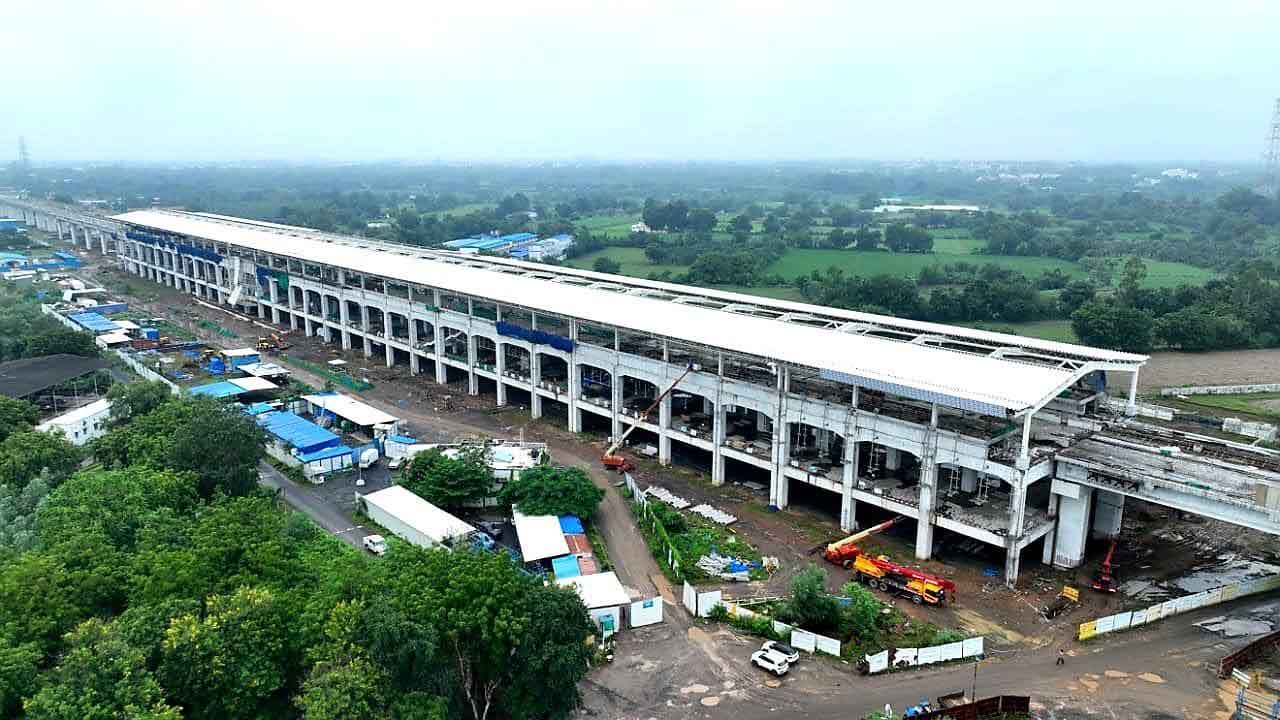 Twelve stations link BKC with Sabarmati
