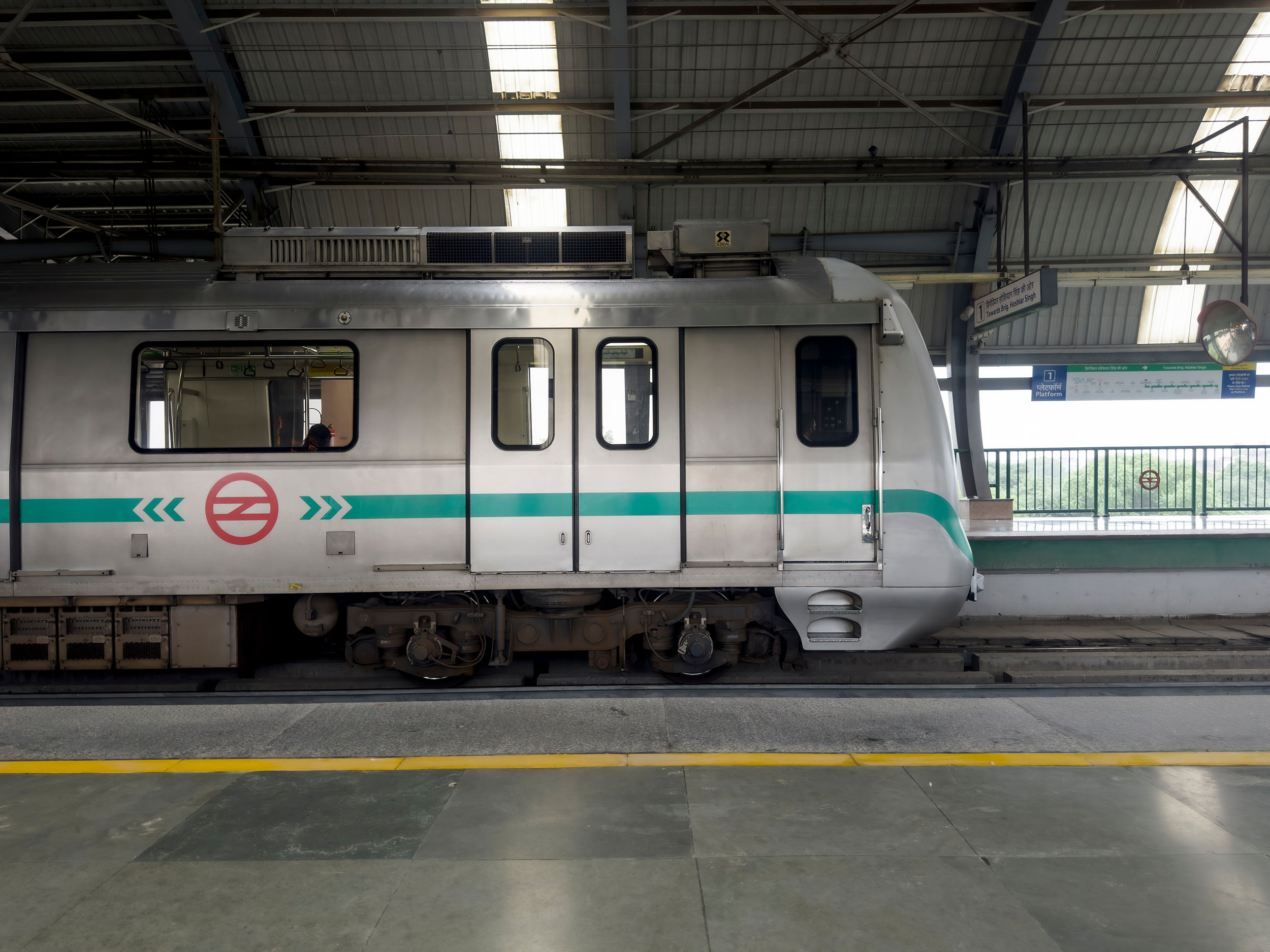 Lajpat Nagar and Chirag Delhi provide the key interchanges
