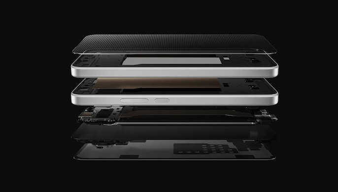 Both phones use the same 6.83-inch 1.5K AMOLED format Both phones use the same 6.83-inch 1.5K AMOLED format