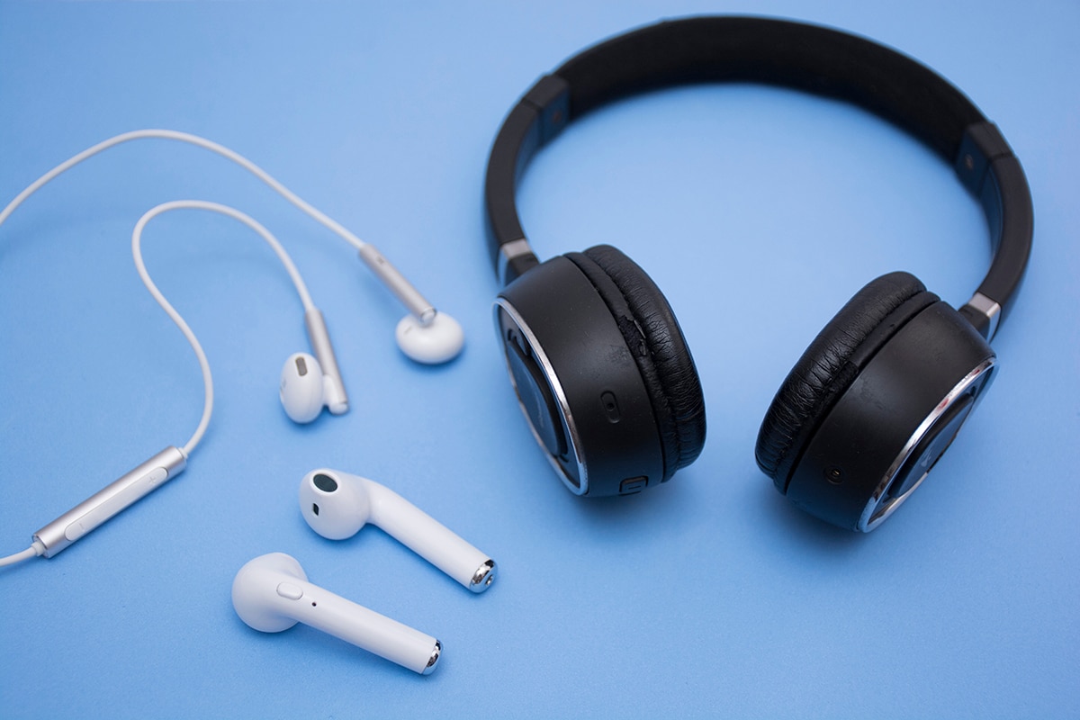 ₹799 Earphones