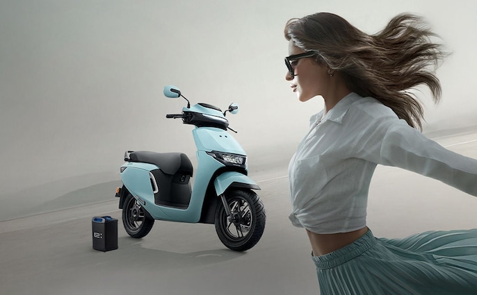 Its fixed 3kWh battery differs from the Activa e:'s swapping model Its fixed 3kWh battery differs from the Activa e:'s swapping model