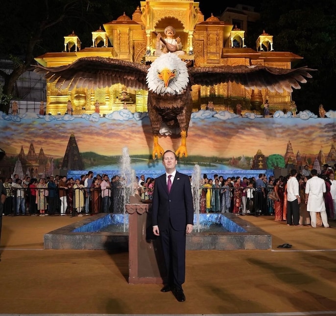 Antilia’s guest list stretched across cinema and cricket Antilia’s guest list stretched across cinema and cricket