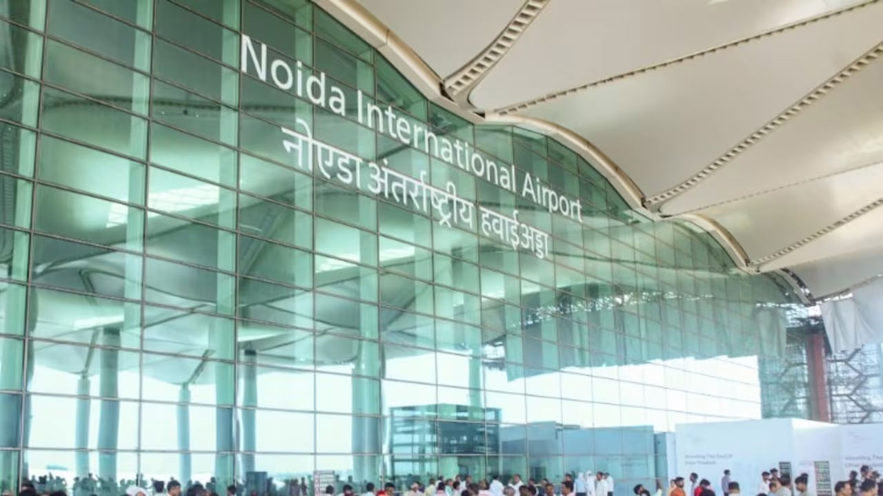 A military landing does not announce a new passenger route