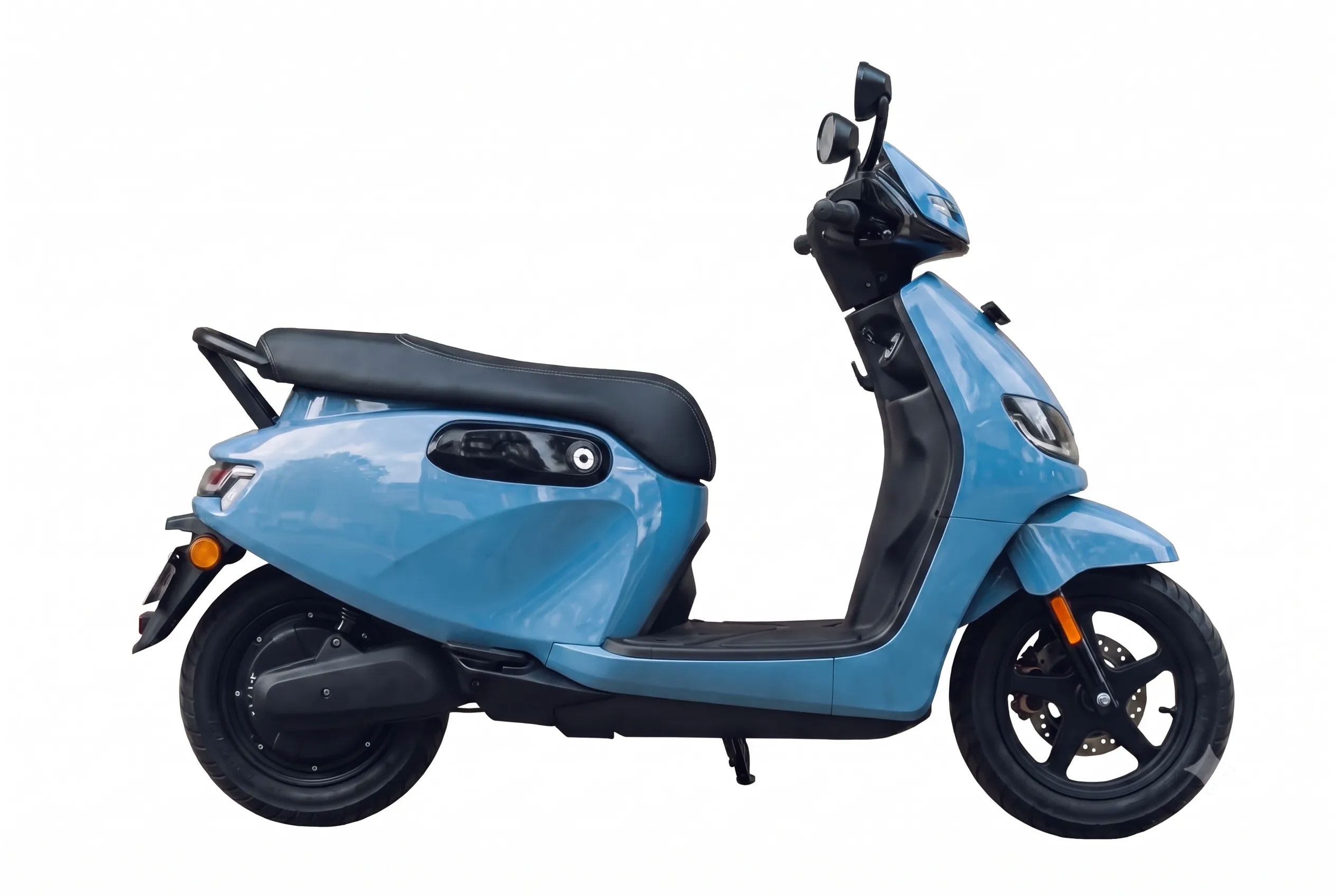 The 70-litre storage figure is divided among three compartments