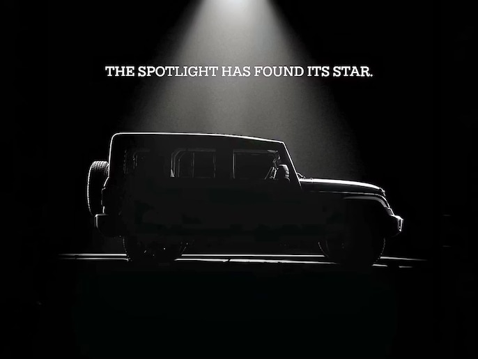 The teaser confirms a redesigned front grille—and little else The teaser confirms a redesigned front grille—and little else