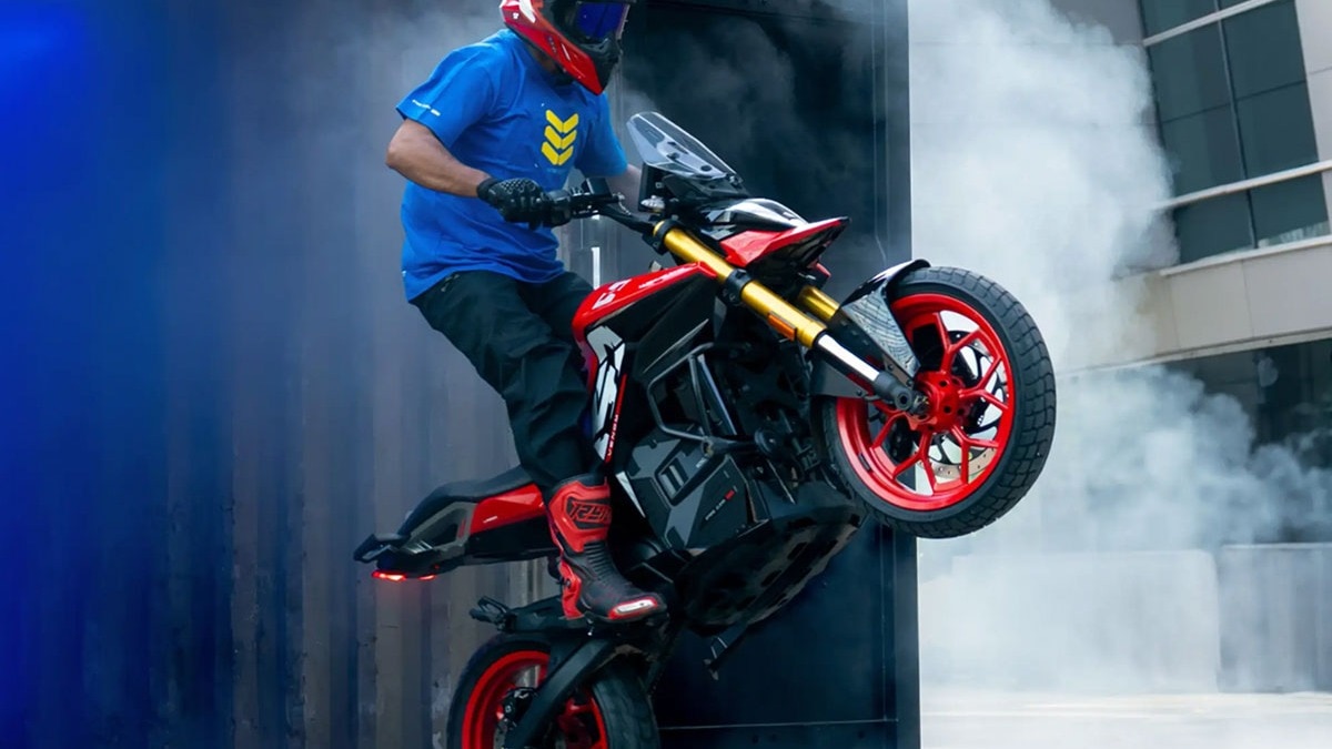 ultraviolette
