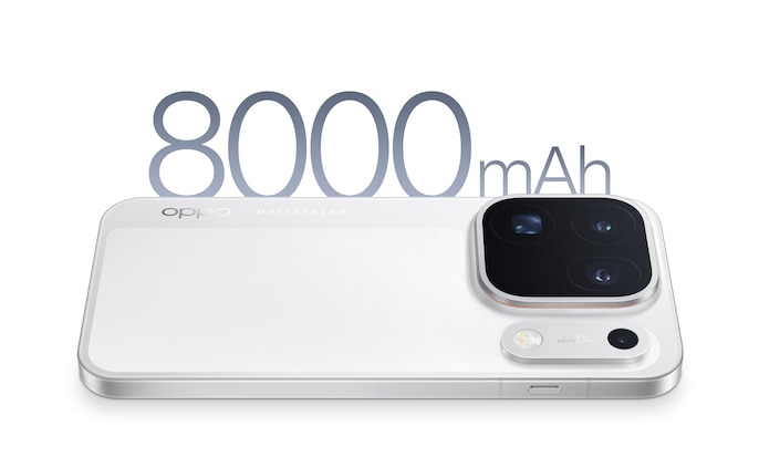 A large battery supports two charging routes A large battery supports two charging routes