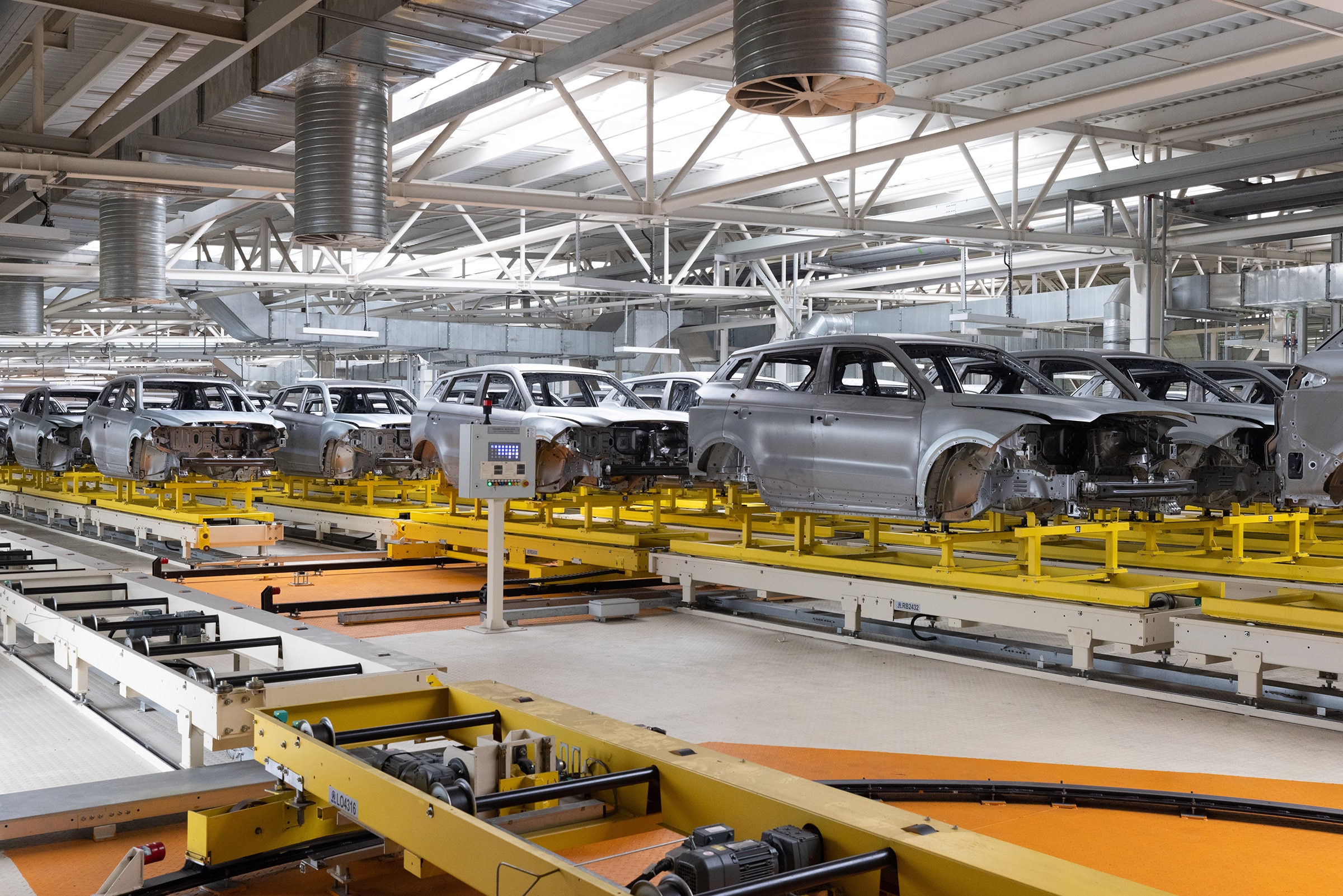 Carmakers are measured across their fleets