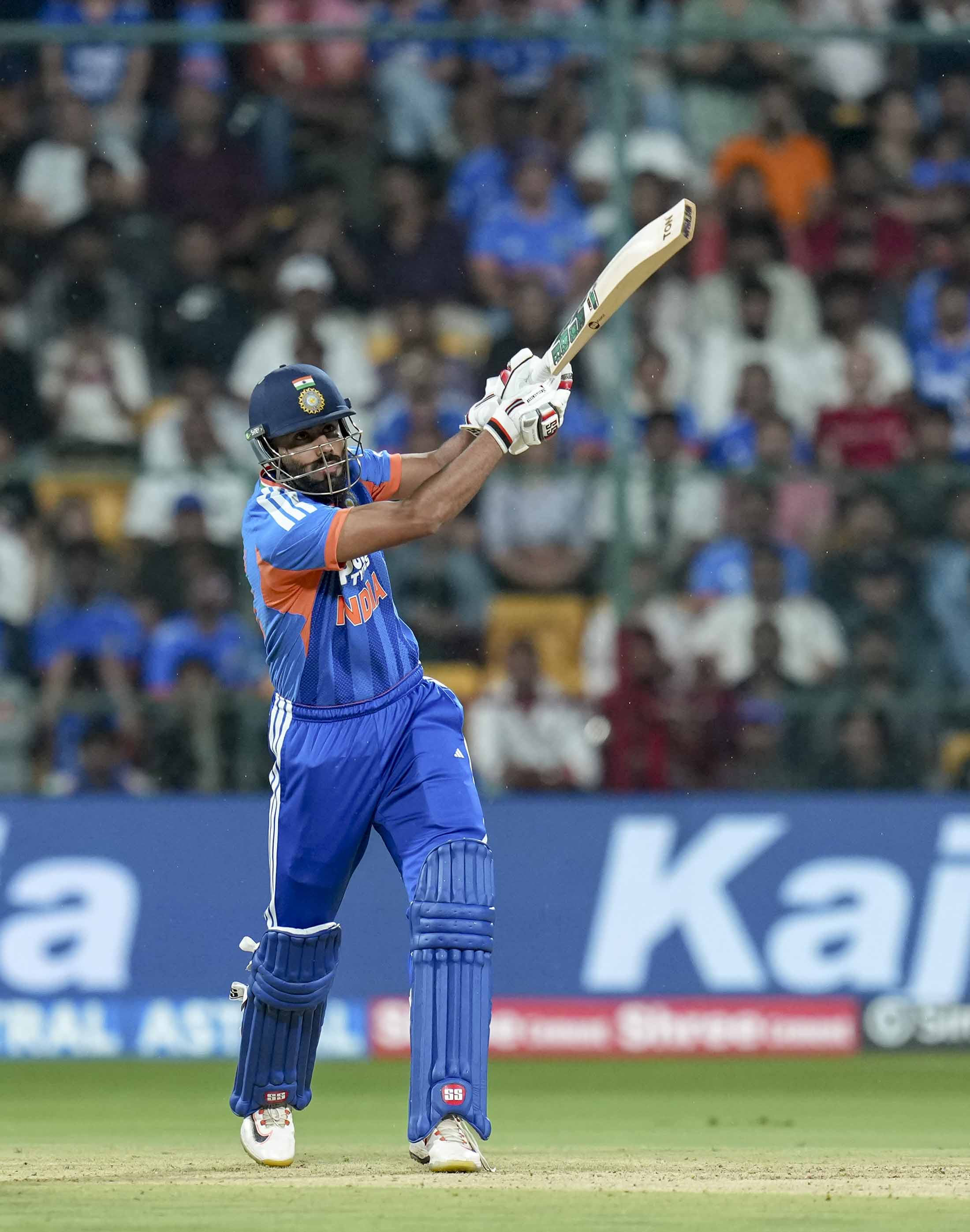 Seven boundaries supplied 32 runs