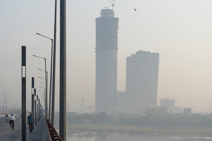Delhi’s 7 am reading was 167 Delhi’s 7 am reading was 167