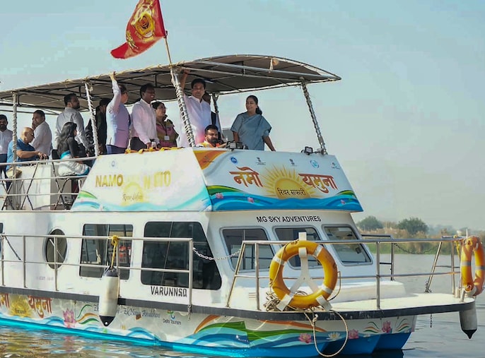 The ride runs about 40 minutes and costs ₹500 per person The ride runs about 40 minutes and costs ₹500 per person