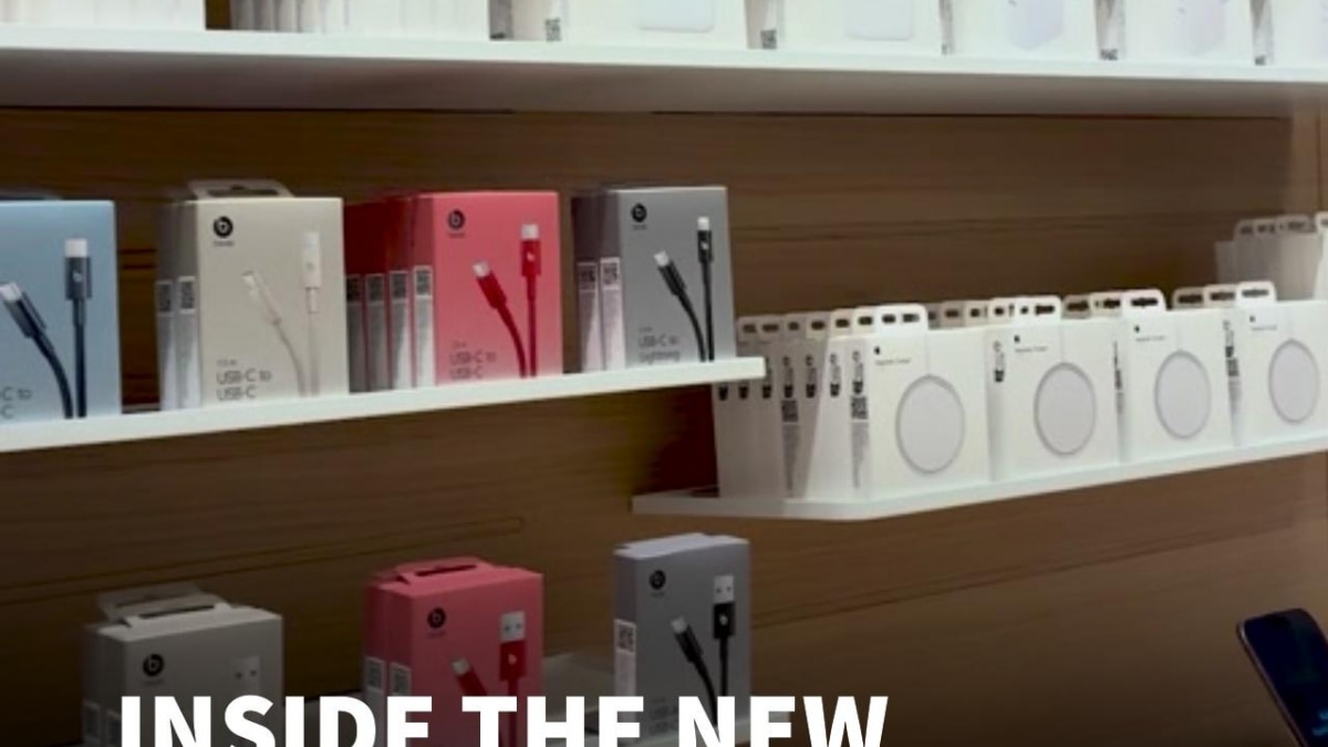 Inside The New Apple Noida Store