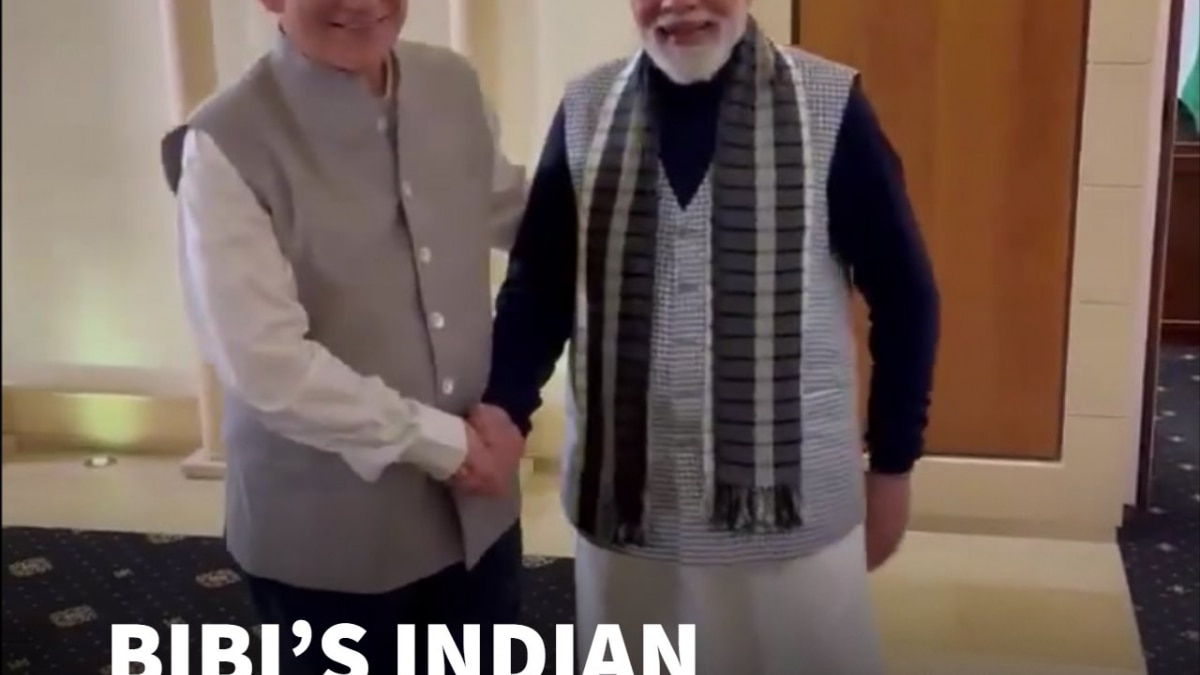Israeli PM Netanyahu Wears Indian Attire, Wins Hearts With Warm, Thoughtful Gesture For PM Modi