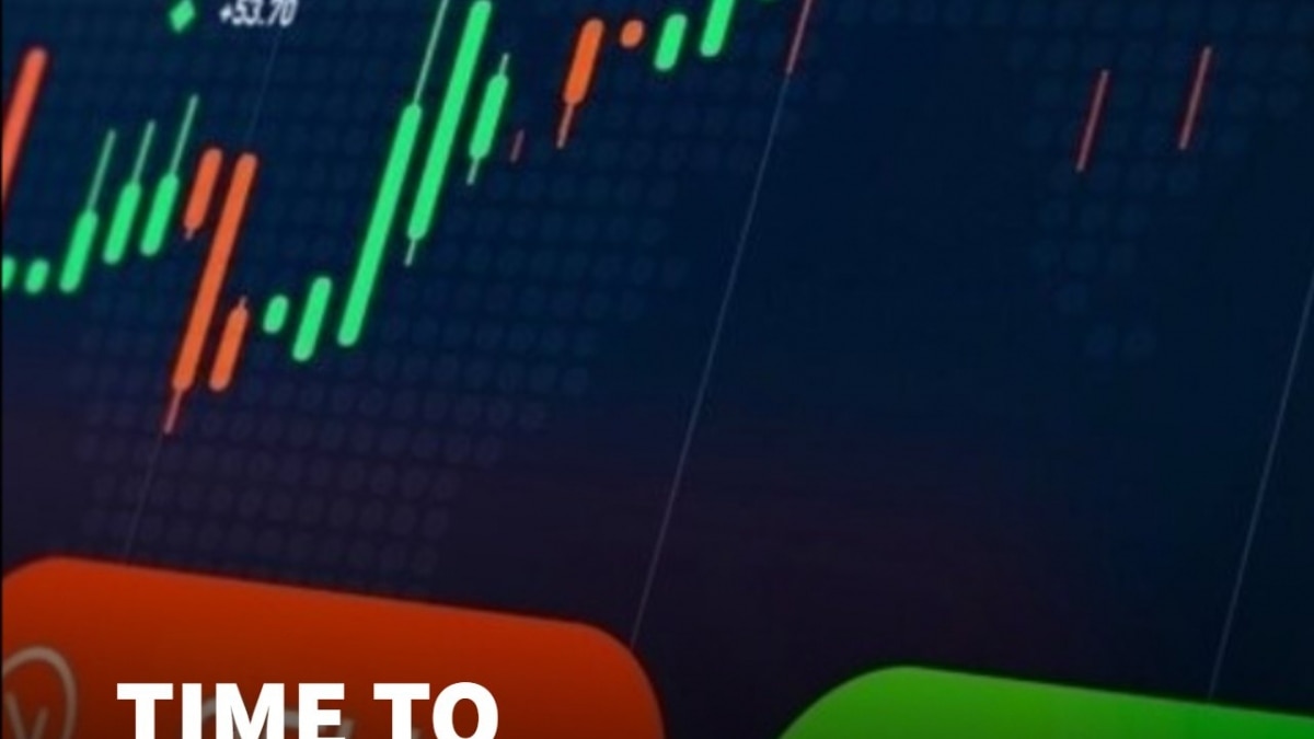 IT Stocks Poised For Sharp Revival As Global Tech Spending Returns | Deven Choksey