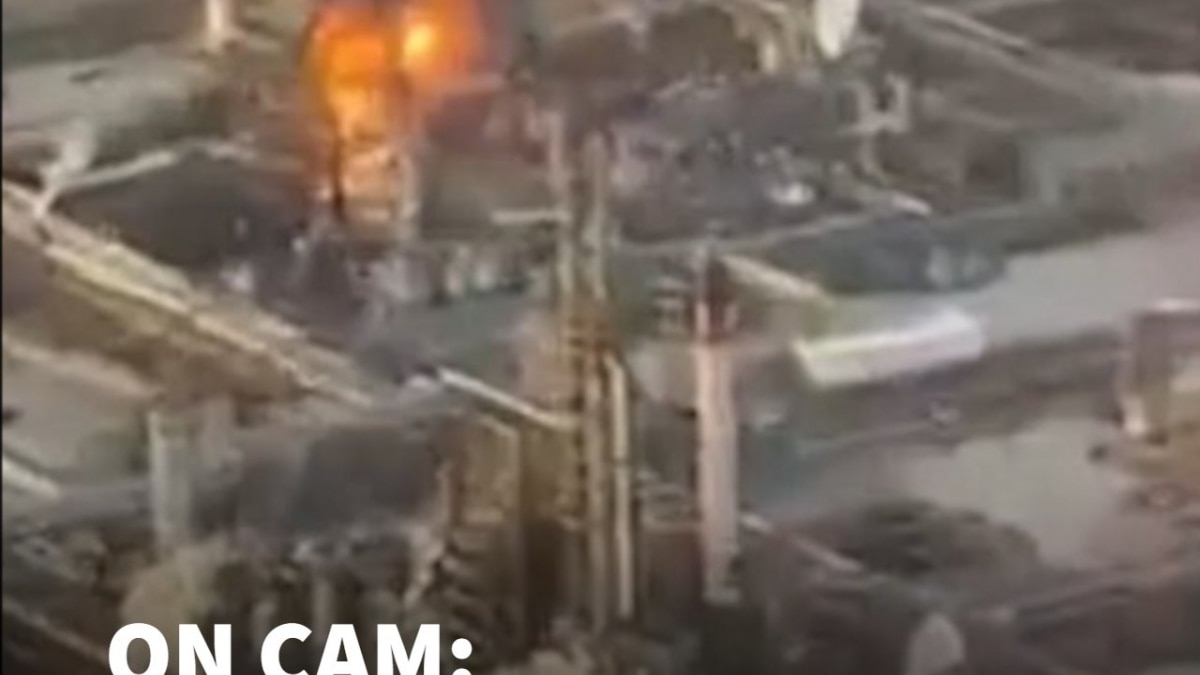 Massive Explosion At Texas Valero Refinery Caught On Camera; Cause Still Unknown!