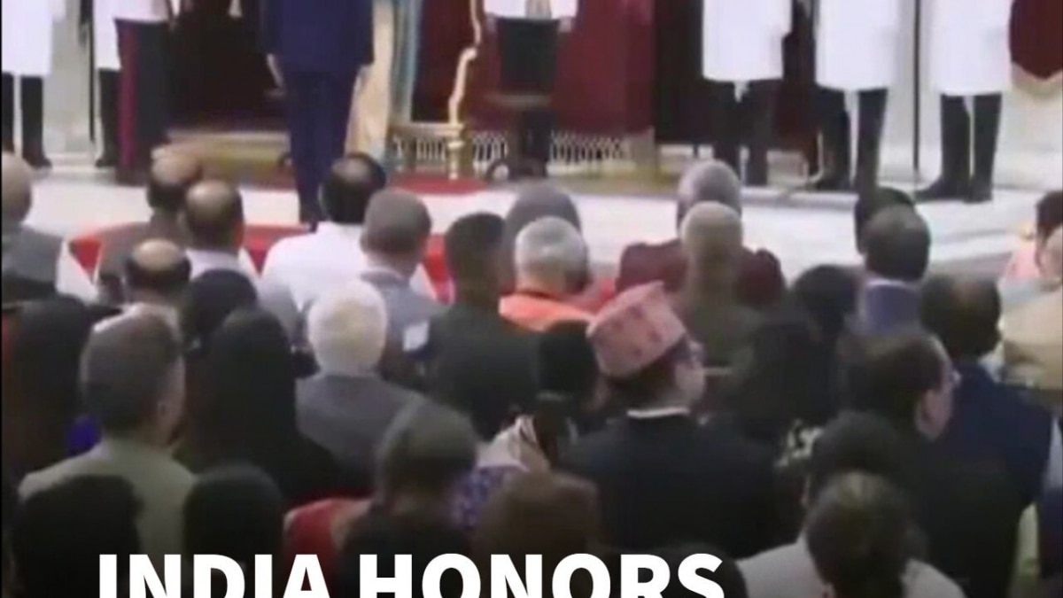 Uday Kotak Receives Padma Bhushan 2026 | President Droupadi Murmu Honors Banking Legend
