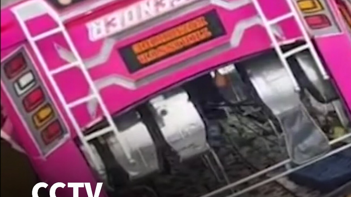 CCTV Captures Thrissur-Kozhikode Bus Crash In Malappuram, One Killed And Around 20 Injured