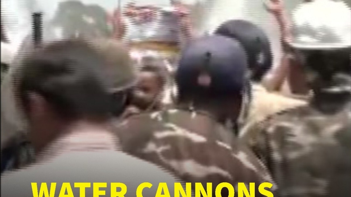 Jharkhand Student Stir Intensifies As Cops Use Water Cannons Outside Ranchi Assembly