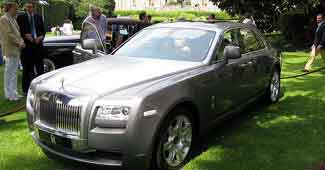 https://akm-img-a-in.tosshub.com/businesstoday/images/story/200912/100410054542rolls-royce-ghost_325.jpg