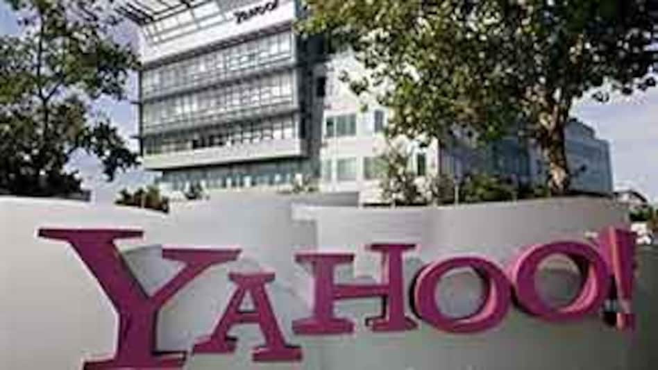 AOL, PE firms explore buying Yahoo Inc AOL, PE firms explore buying Yahoo Inc