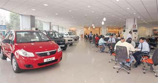 Auto companies offer discounts to boost sales