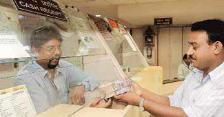 HDFC Bank Q1 net up 33.7% to Rs 1,085 cr