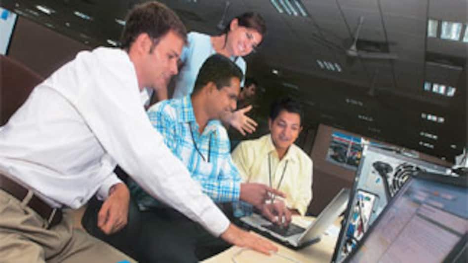 IT, banking sectors see high attrition IT, banking sectors see high attrition