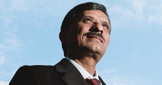 Muniswamy Srinivas wins in remarkable leverage management mid-size category Muniswamy Srinivas, Head, Finance, Opto Circuits