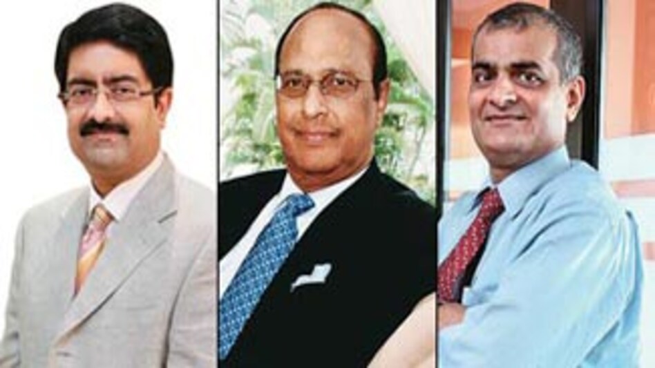 K.M. Birla, G.V. Krishna Reddy, Rashesh Shah K.M. Birla, G.V. Krishna Reddy, Rashesh Shah