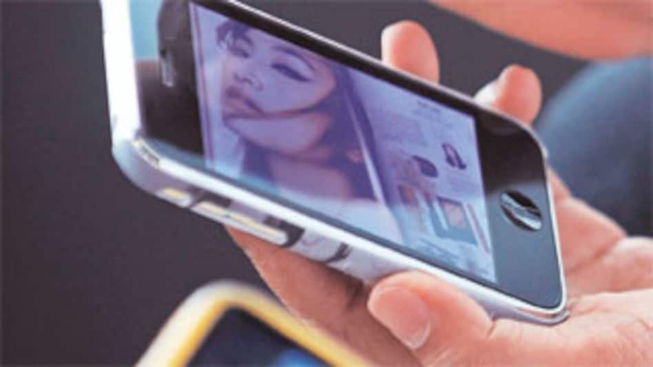 Draft telecom policy proposes free roaming, full number portability Draft telecom policy proposes free roaming, full number portability