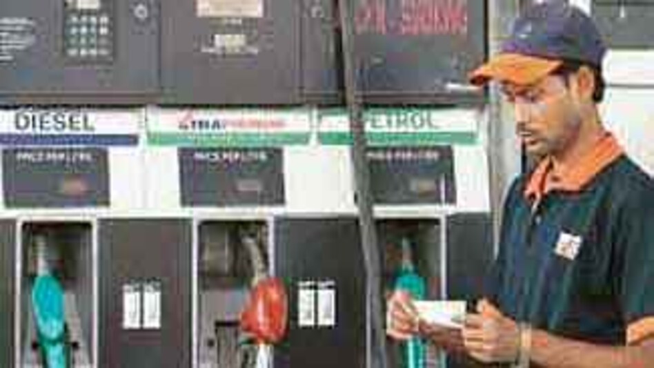 Oil firms suffer over Rs 8,000 cr loss in Q2 Oil firms suffer over Rs 8,000 cr loss in Q2