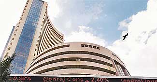 Sensex falls 97 pts amid lacklustre trade Sensex falls 97 pts amid lacklustre trade