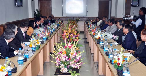 BRICS eye currency pacts, joint bank