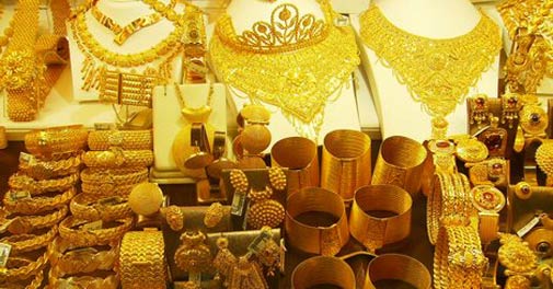 Gold price keeps rising, nears Rs 29,500